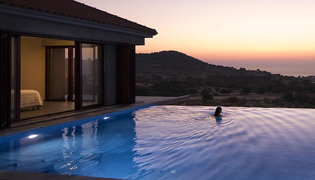 Villa Molivos Views Митимна Екстериор снимка