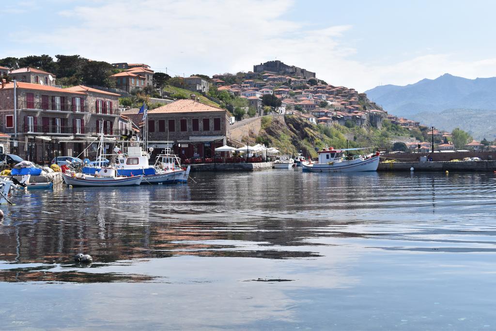 Villa Molivos Views Митимна Екстериор снимка