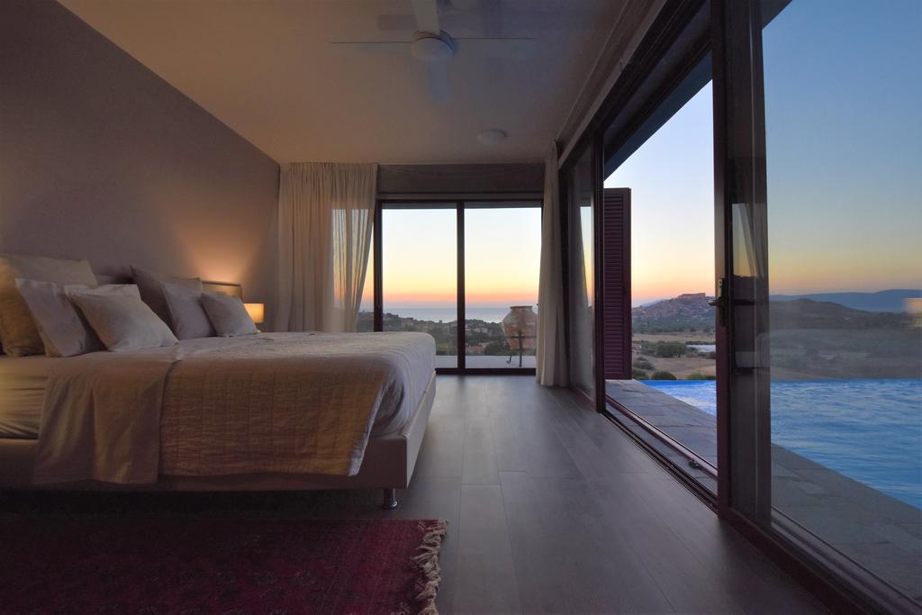 Villa Molivos Views Митимна Екстериор снимка