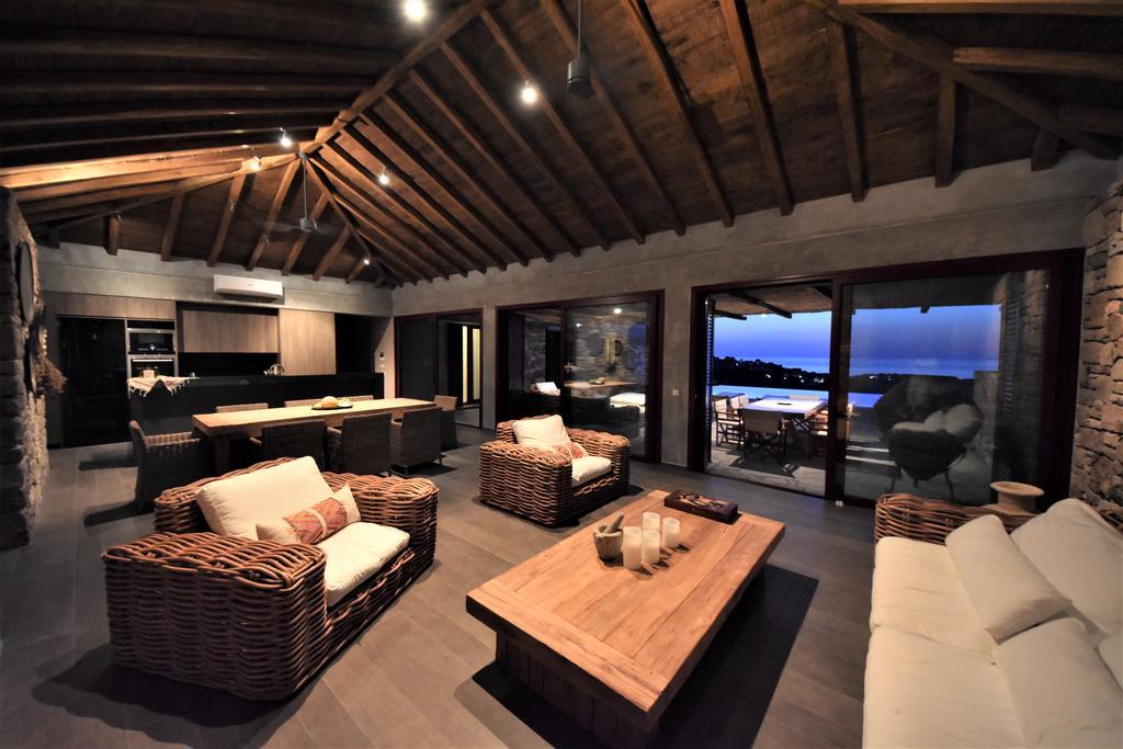 Villa Molivos Views Митимна Екстериор снимка